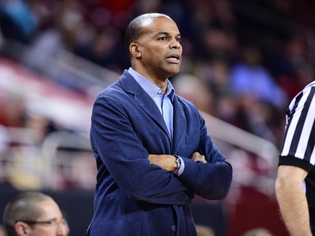 Men S Basketball Beats Boston College Harvard Magazine