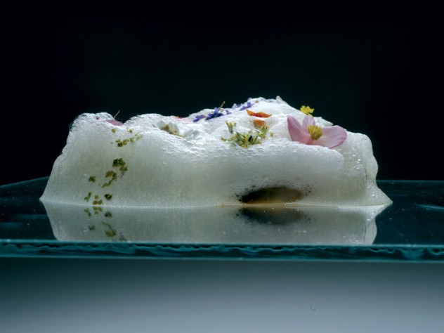 Francesc Guillamet/elBulli This dish, "air of honey with flowers and pistachio nuts," uses another Adrià trademark, culinary foam.