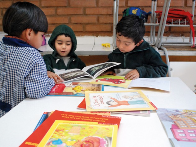Aldo Benincasa UBC focuses on classroom design and organization as well as lesson content. The program teaches that something as simple as keeping books readily accessible to children, rather than locked away in a cupboard, encourages early engagement with reading.