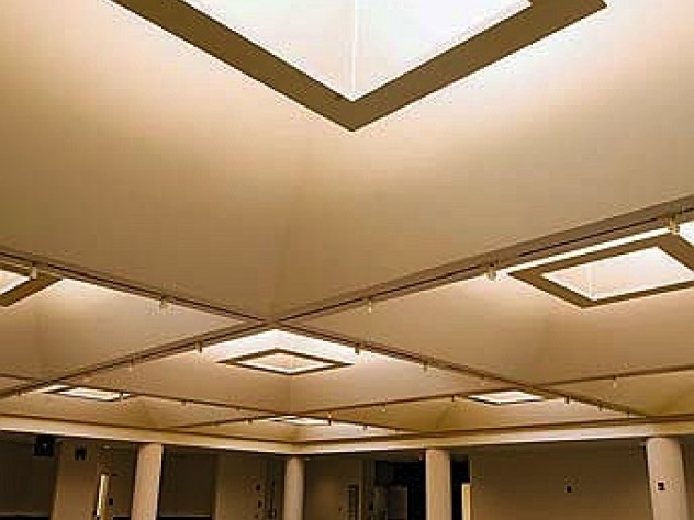 Dawdlers can relax on couches and gaze up through those same skylights in one of the building&rsquo;s social spaces.