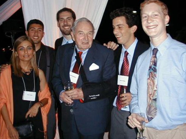 David Rockefeller meets Harvard students studying in Chile in 2003.