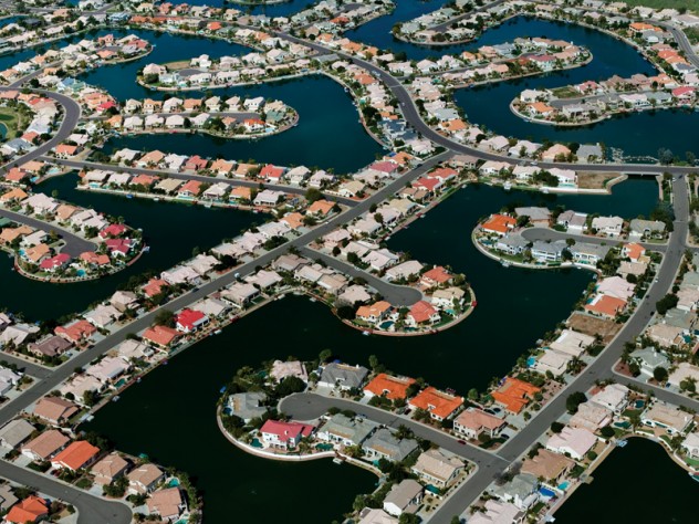 Photograph and caption by Alex MacLean Glendale, Arizona - A detail of Arrowhead community’s desert waterfront homes