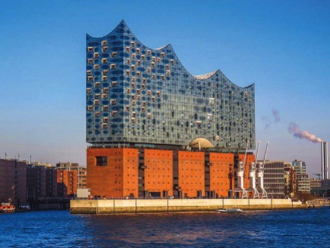 Design at water’s edge: photograph of the multipurpose Elbphilharmonie, on the River Elbe, Hamburg (2016)