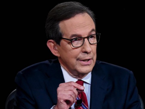 Photograph of Chris Wallace moderating 2020 presidential debate