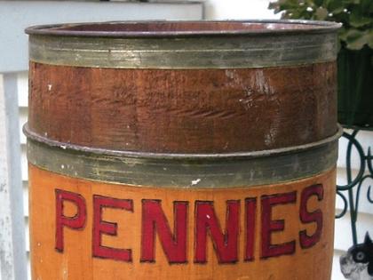 Found on eBay, this barrel now belongs to Robert G. Milstein ’46, of Saratoga Springs, New York. He has no idea of its original  purpose. It is 15 inches high. Harvard archivists Robin McElheny and Barbara Meloni think it looks like “a reunion prop,” maybe from the Depression era. Readers, any ideas?