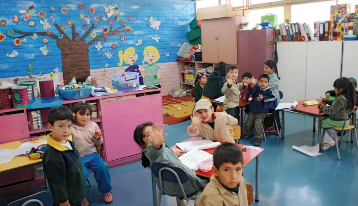 A classroom in Peñalolén (a neighborhood of Santiago, Chile) where "Un Buen Comienzo" is being implemented