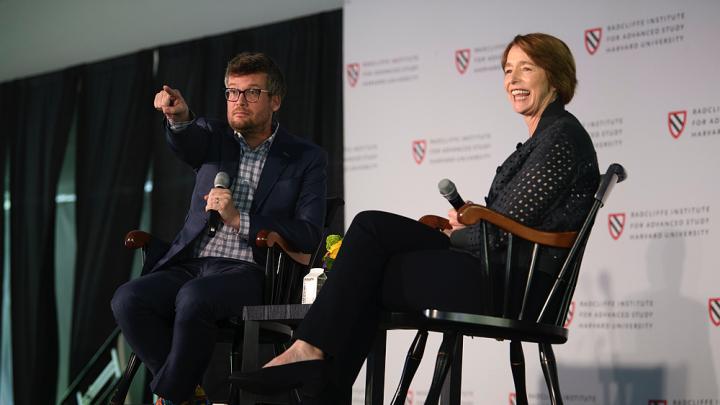 Novelist John Green joins Radcliffe medalist Ophelia Dahl on stage to discuss Partners in Health