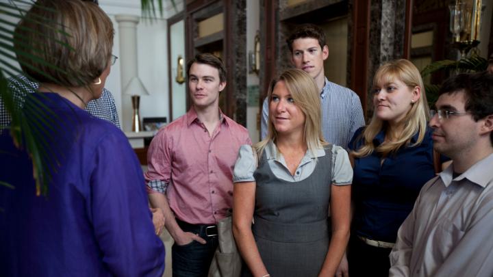 President Faust meets with Harvard students during the first leg of her trip to India.