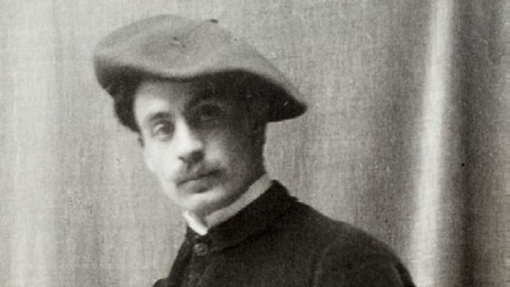 A portrait photograph of Gibran himself, taken around 1909 or 1910