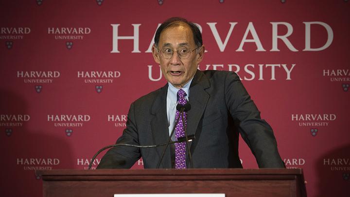 Harvard Corporation senior fellow William F. Lee introduced the future president.
