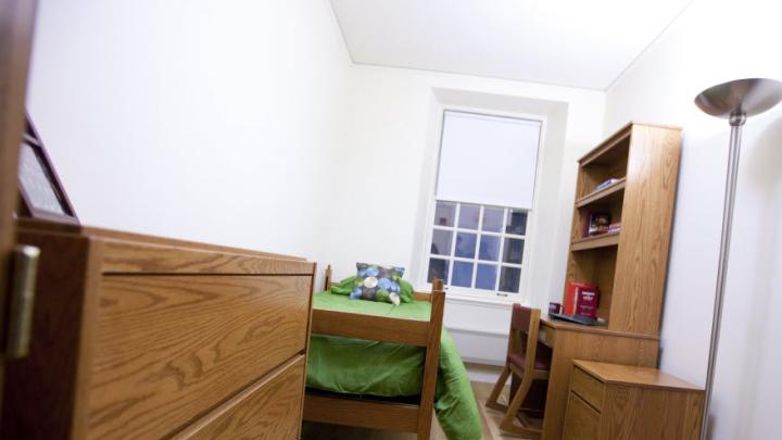 Photograph by Rose Lincoln/Harvard News Office Single bedroom