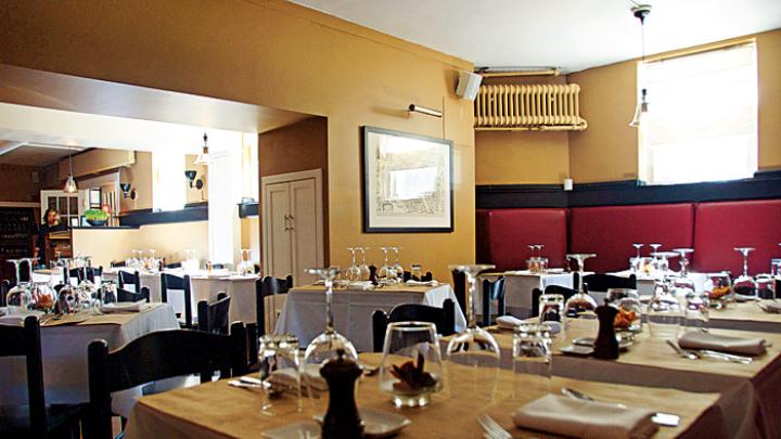 Ten Tables, in its new, Cambridge incarnation, has an  appealing 1940s vibe and exquisite food.