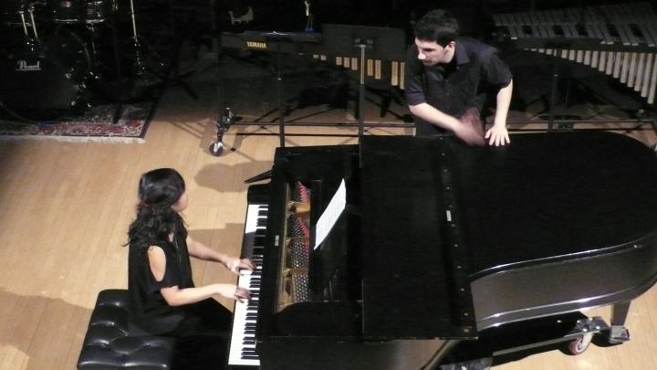 Hanna Choi ’12 and Noam Hassenfeld ’12 perform at the fall concert.