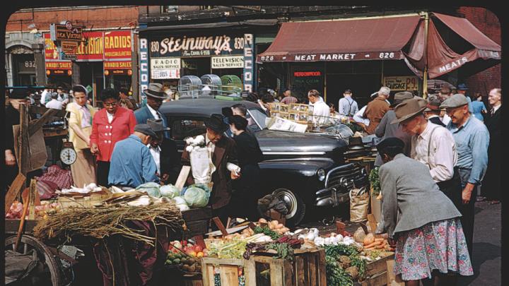 Charles Cushman’s America, in Kodachrome: Newberry and Maxwell Streets, Chicago, 1950 </p>