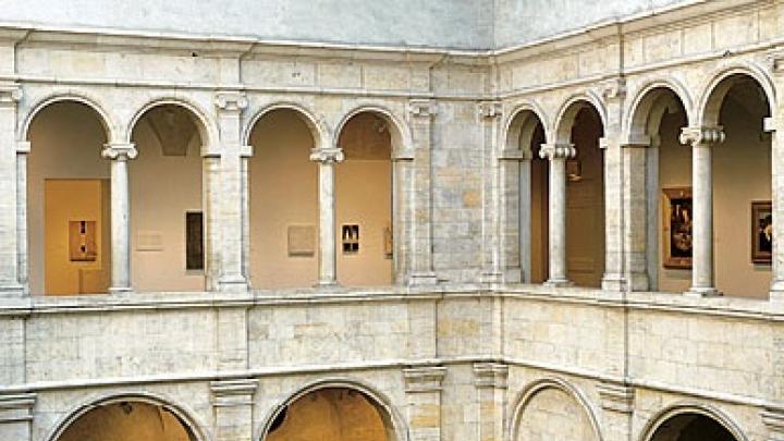The original Calderwood Courtyard, a national landmark designed by Coolidge, Shepley, Bulfinch & Abbott, with its travertine marble arcades, will be restored to its place at the heart of the museum.