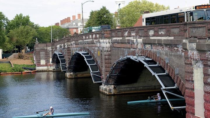 Anderson Memorial Bridge