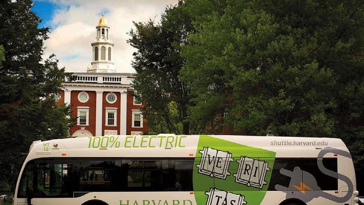 Photo of new Harvard campus shuttle electric bus