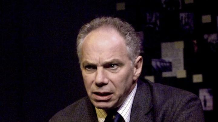 Epstein as David Hare in <i>Via Dolorosa</i> at the Berkshire Theatre Festival in 2006.