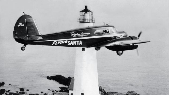 En route over Boston Light (1947)