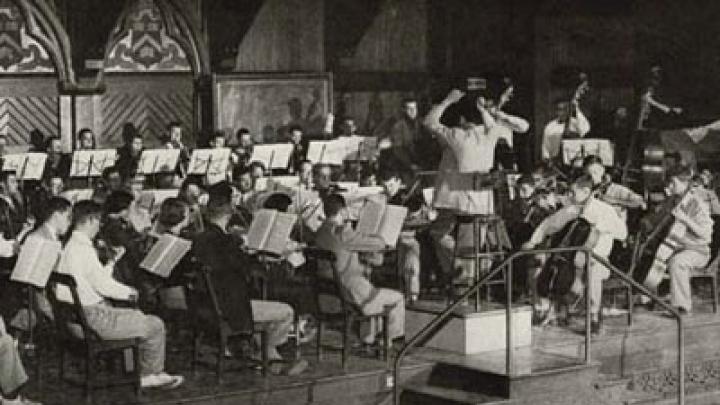 An HRO rehearsal in the early 1950s.